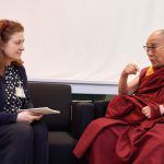 Entretien exclusif avec le maître spirituel tibétain lors de son passage à Strasbourg. Avec toujours la même obsession : comment faire pour ne pas sombrer dans la violence ?
